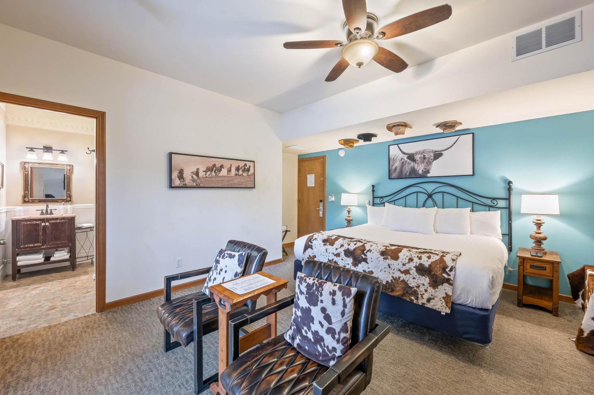 Inn Seasons River Leavenworth