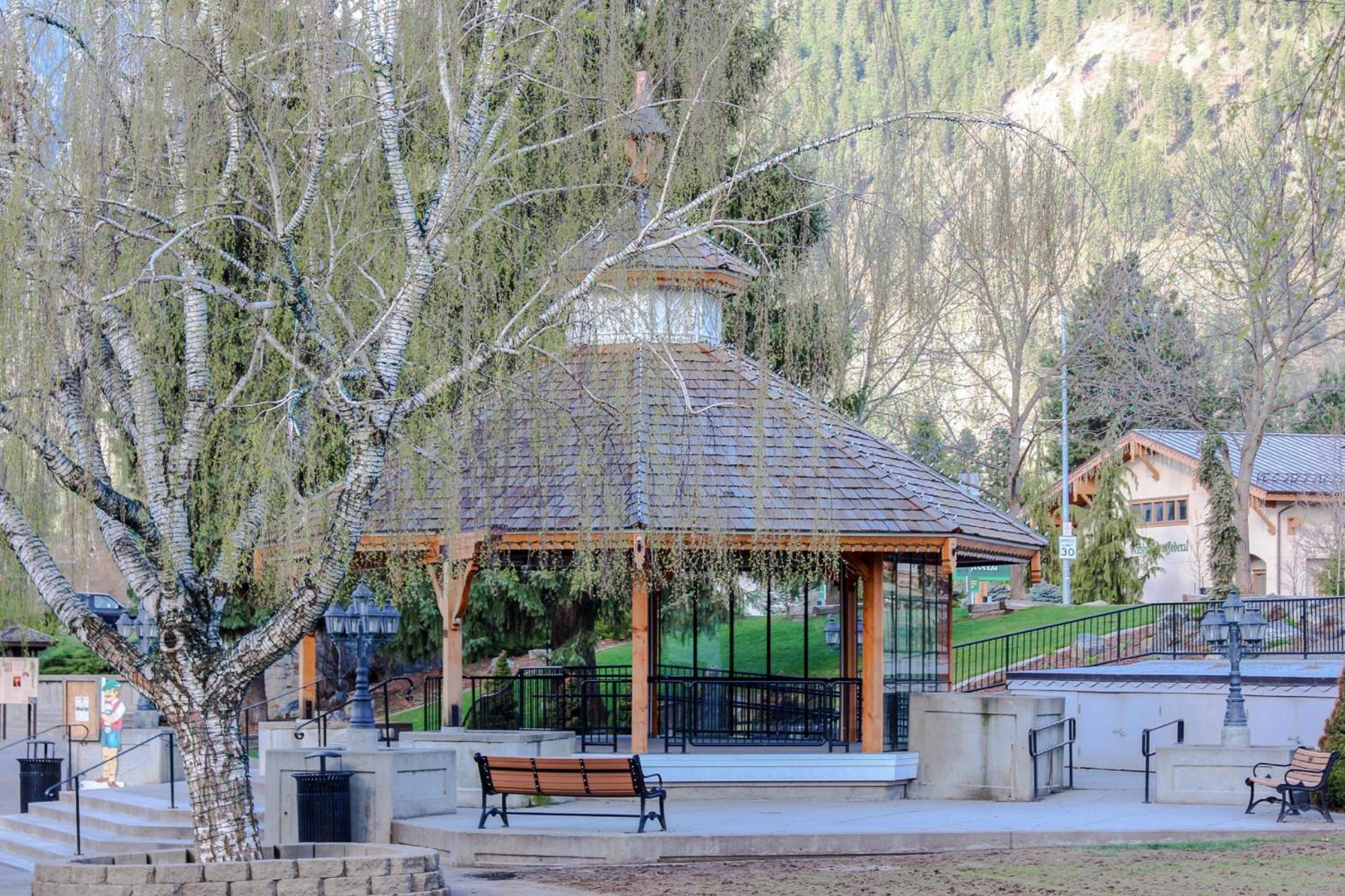 Icicle Village #407 & #408 Aparthotel Leavenworth