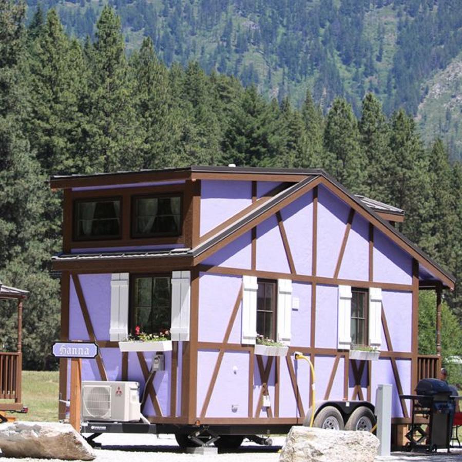 Campsite Tiny House Hanna Leavenworth
