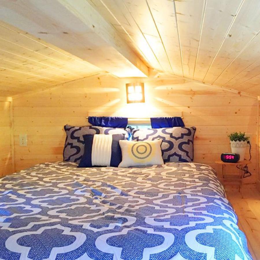 Tiny House Belle *
