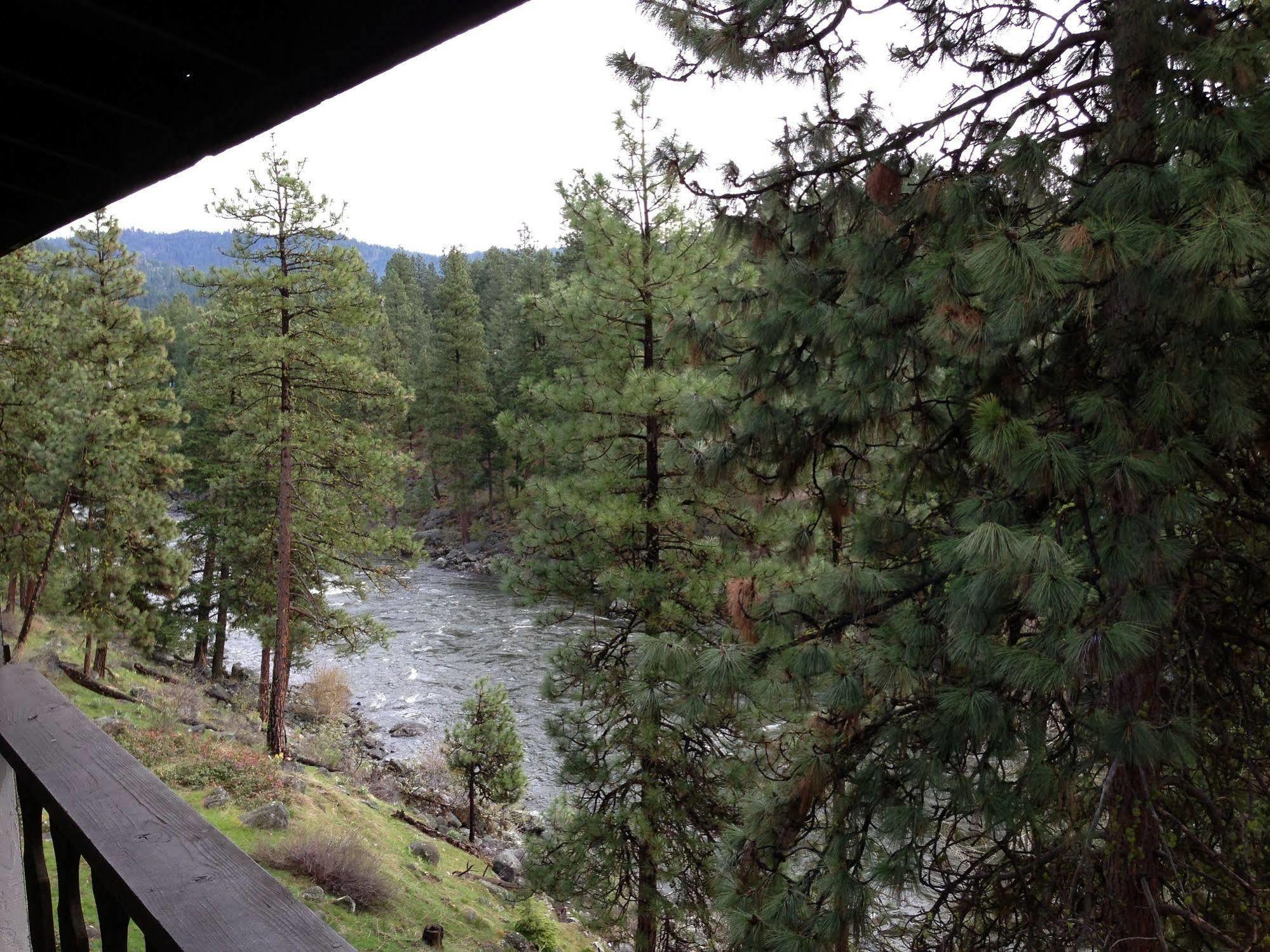 Alpine Rivers Leavenworth