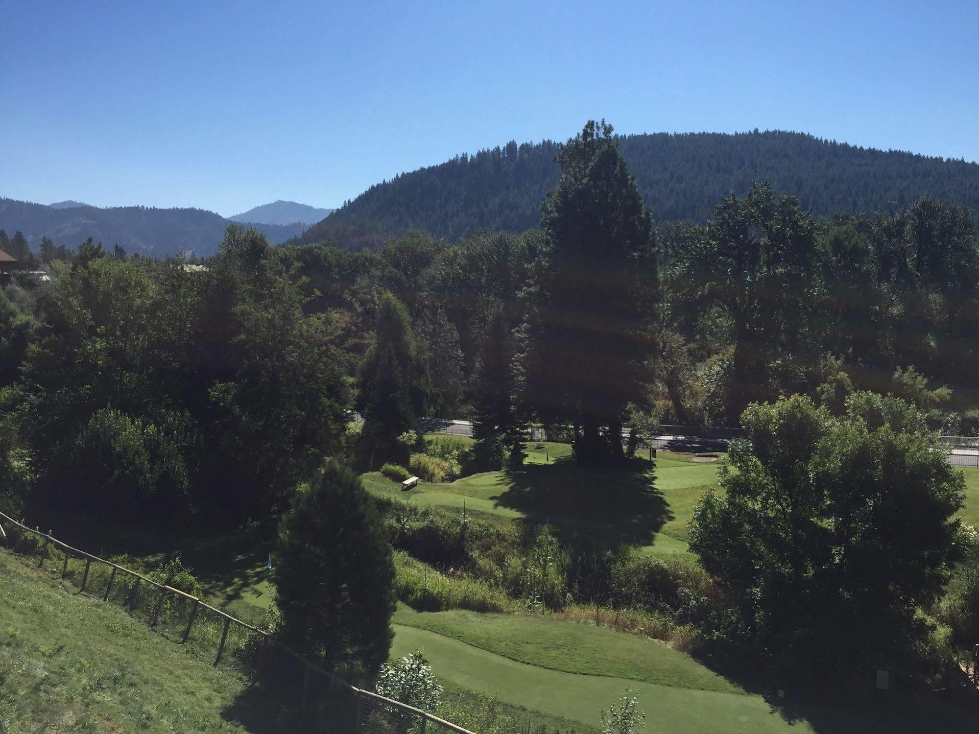 Inn Alpine Rivers 3*