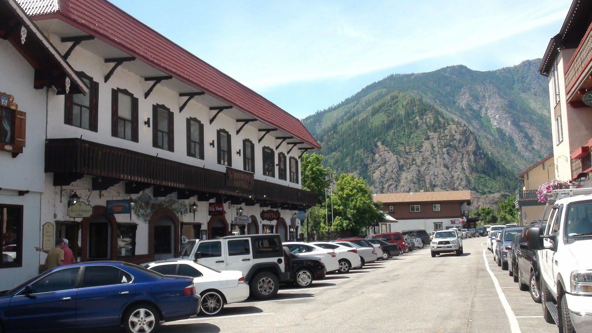 Hotel Leavenworth 3*