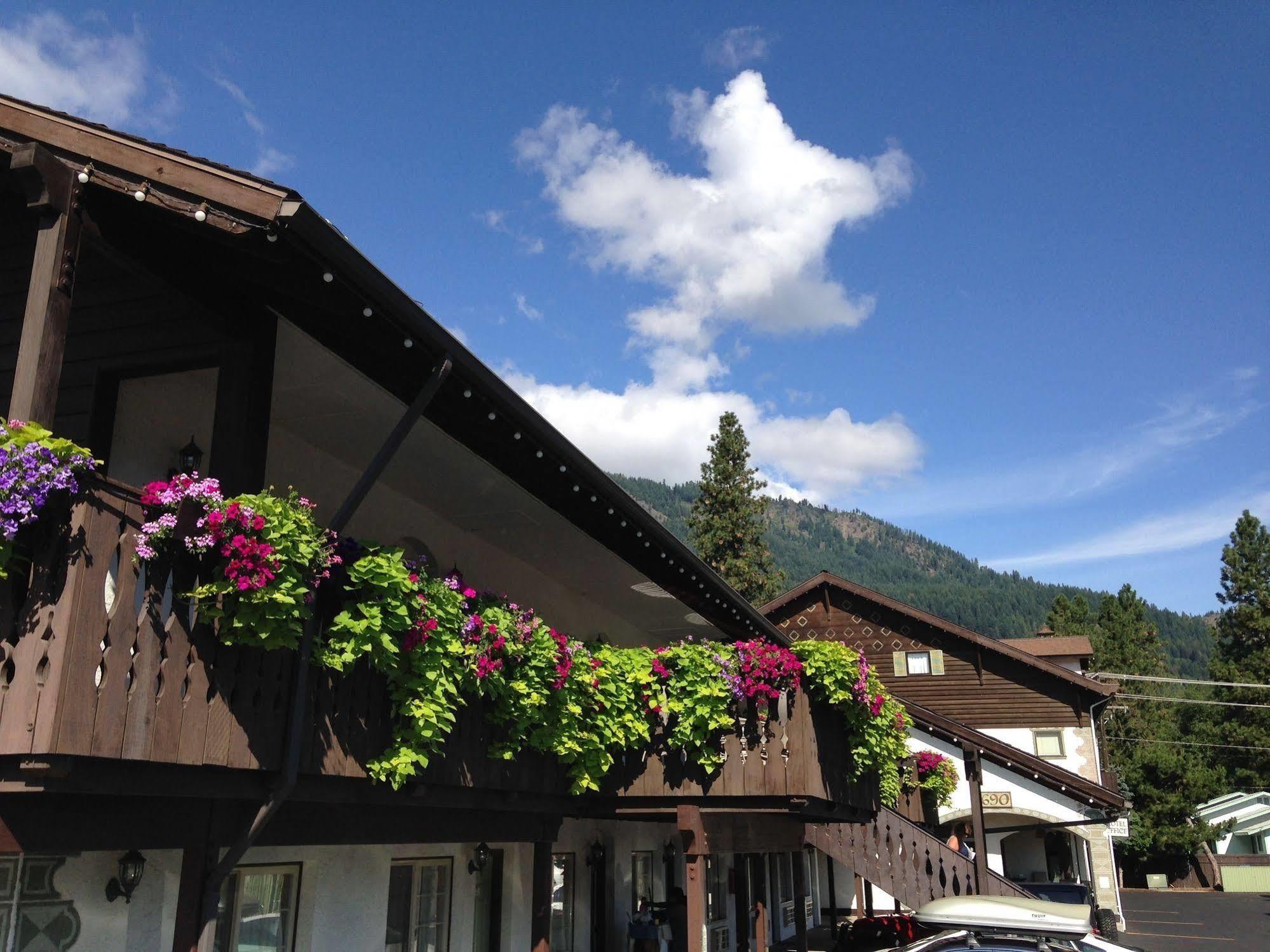 Linderhof Hotel 3*
