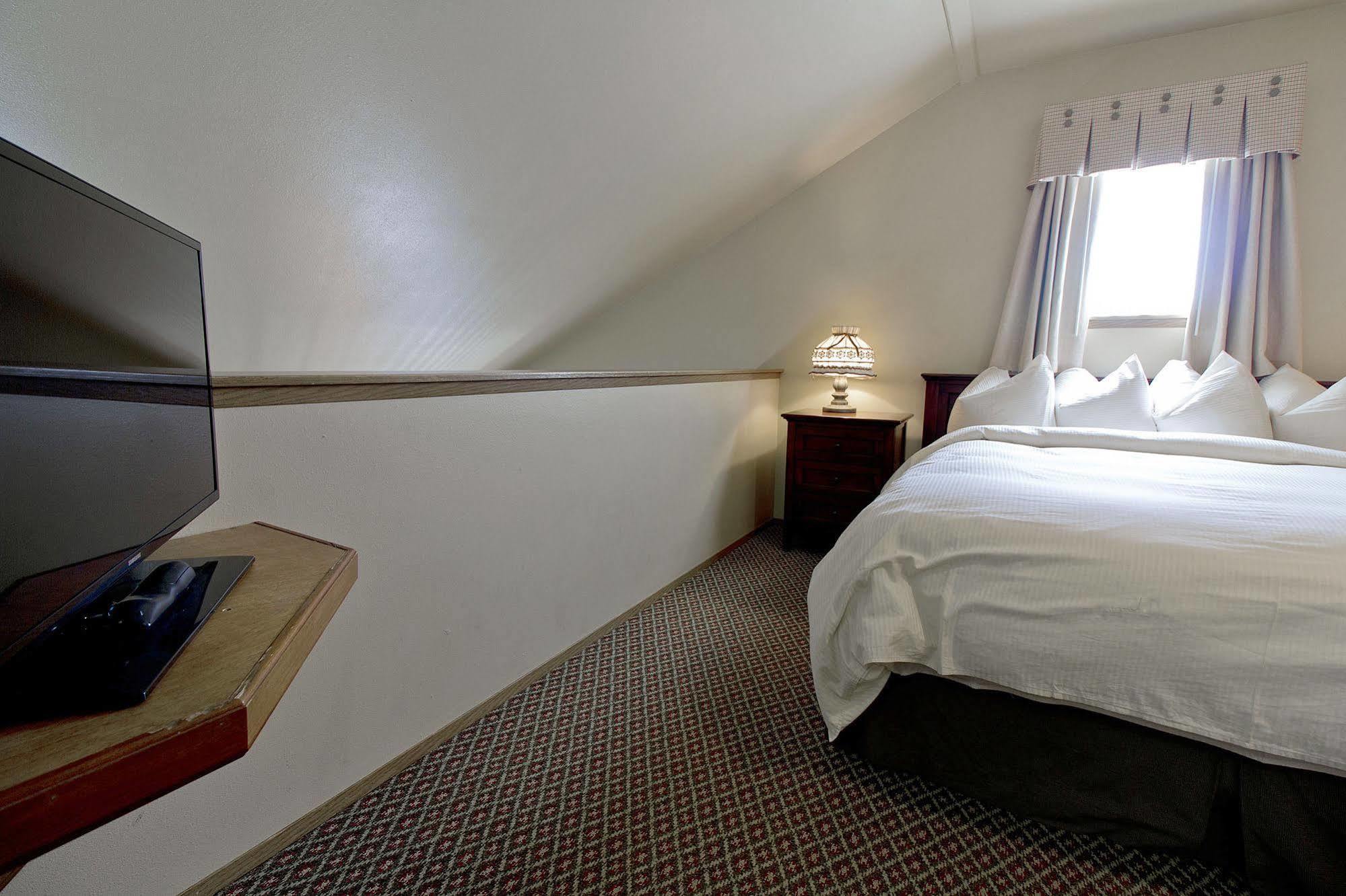 Linderhof Hotel 3*