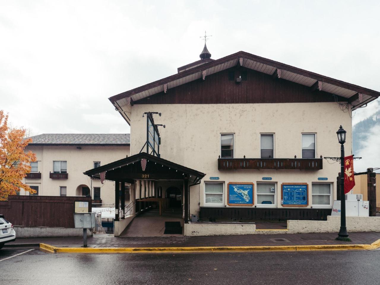 Adventure Hotel