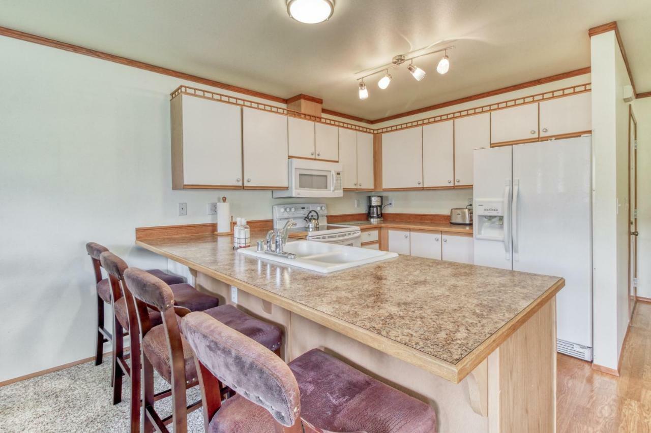 3 Bed 2 Bath In Apartment