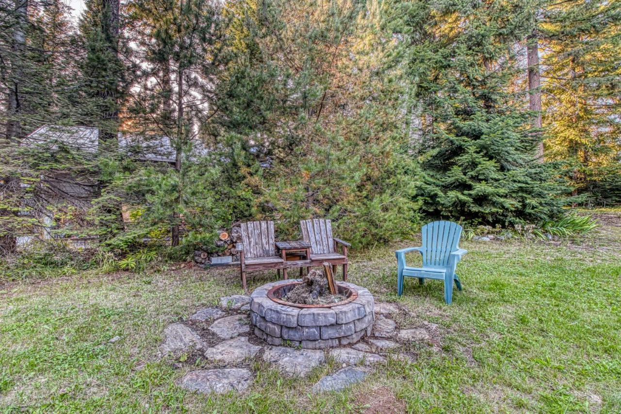 Whispering Pines Holiday home *
