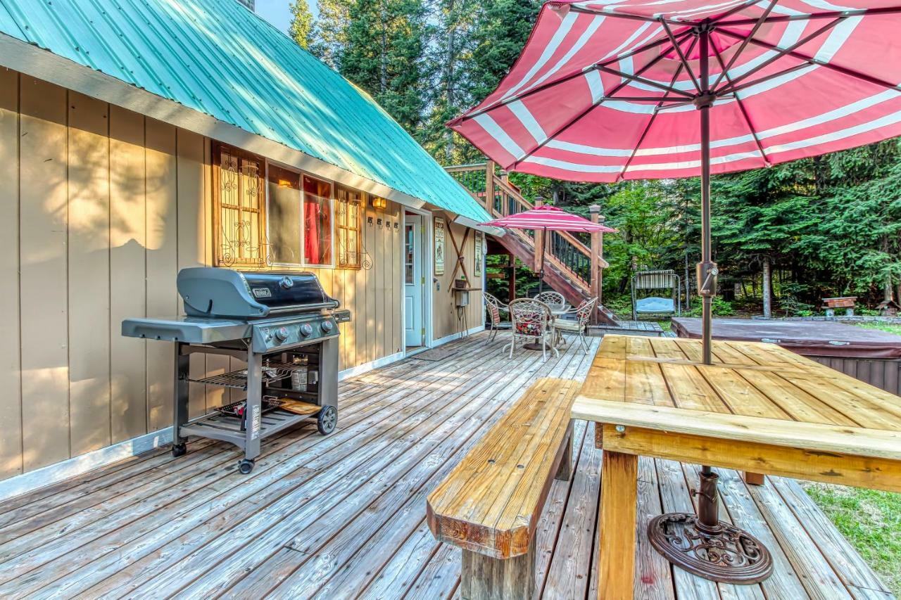 Whispering Pines Holiday home *