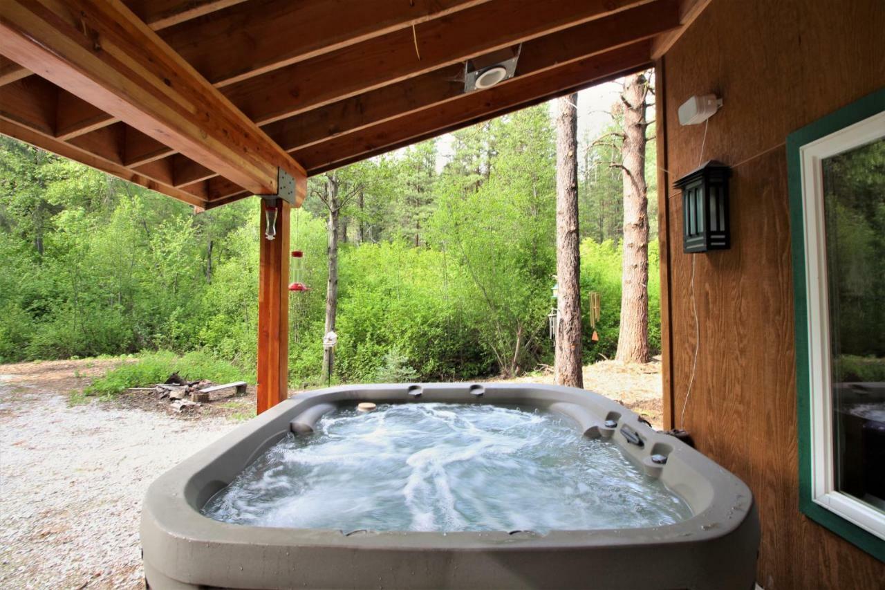 Merry Creekside Retreat