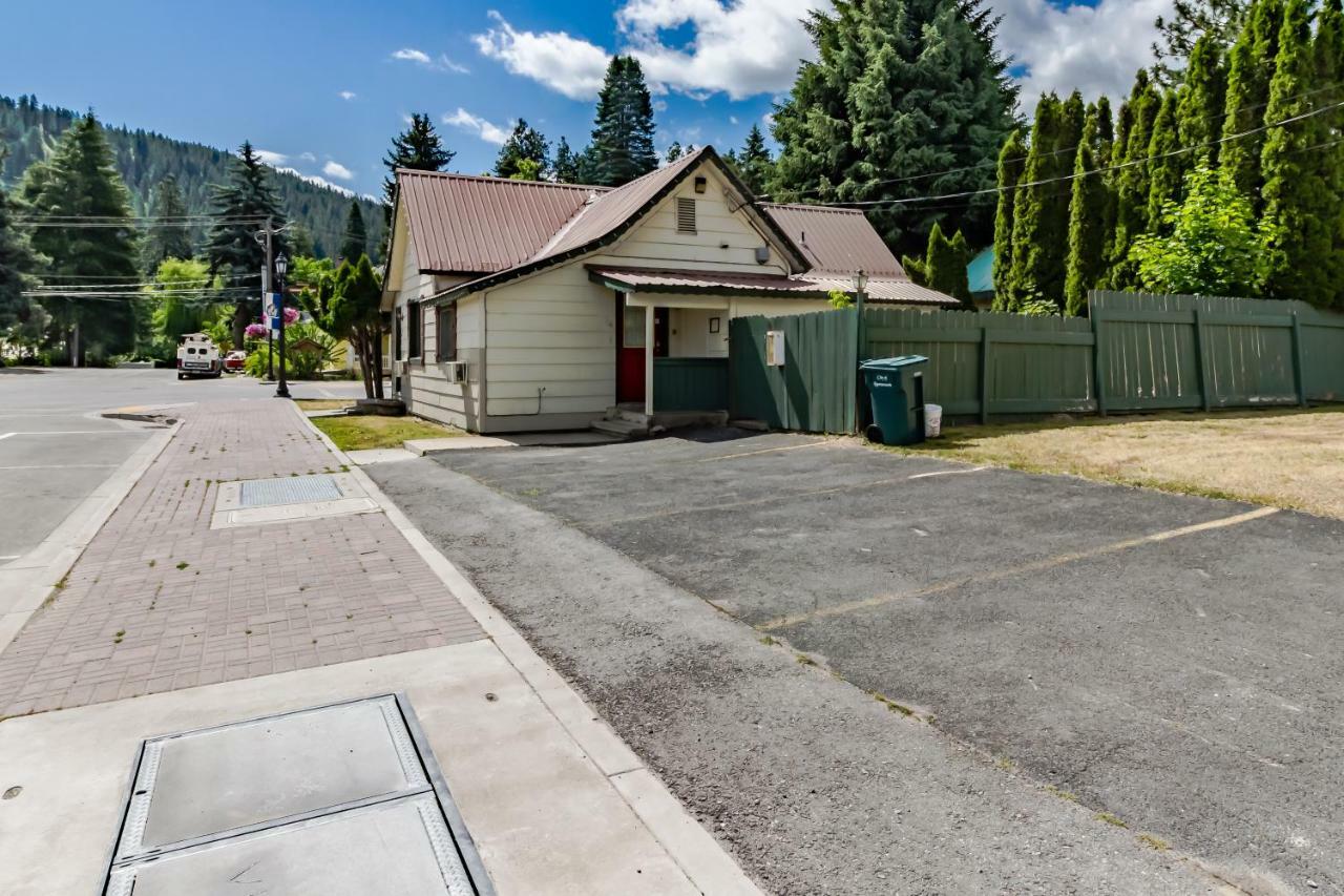 Bavarian Bungalow Getaway * Leavenworth