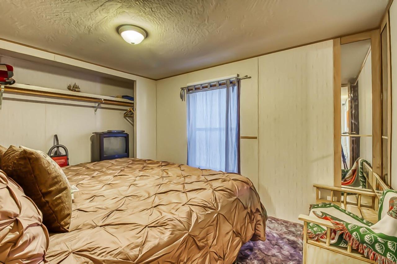 Holiday home Pinecone Den *