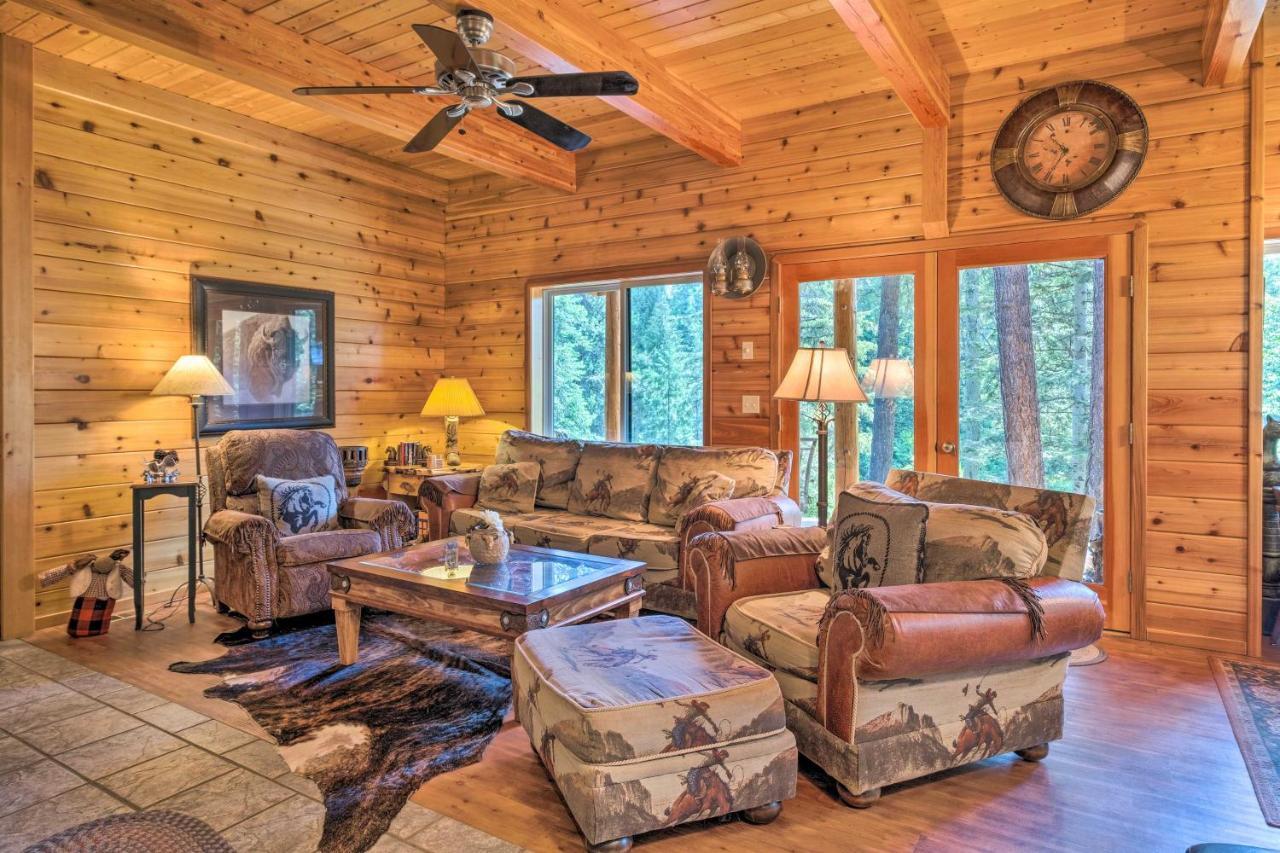 Secluded Cabin On Chiwawa River! Holiday home