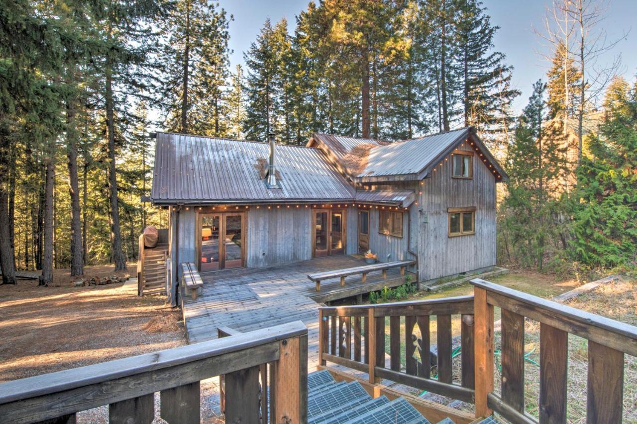 Cabin With Hot Tub 14 Miles To Leavenworth!