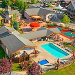 Snowstorm Studio At Icicle Village With Pool And Hot Tub