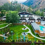 Blue Elk Inn