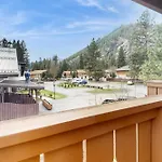Icicle Village Resort 508: Alpine Aurora