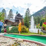 Icicle Village Resort