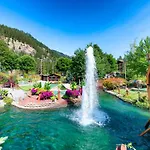 Icicle Village Resort