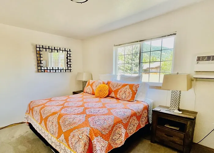 Luxe Leavenworth Cottage