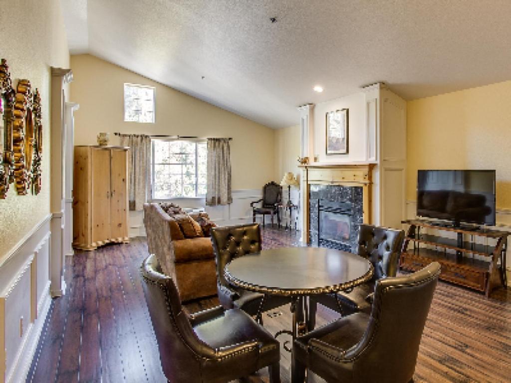 Village 3* Leavenworth