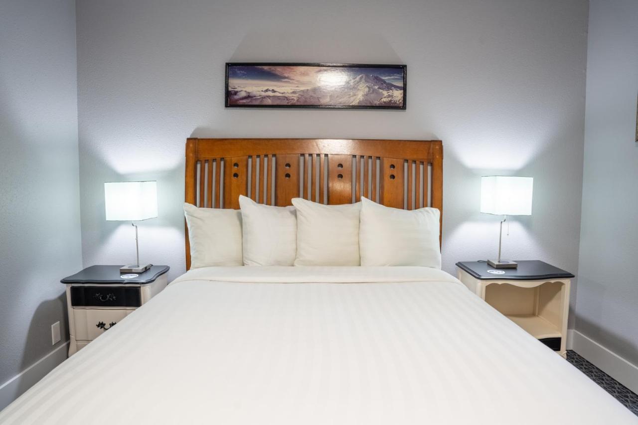 Blue Elk Inn Leavenworth