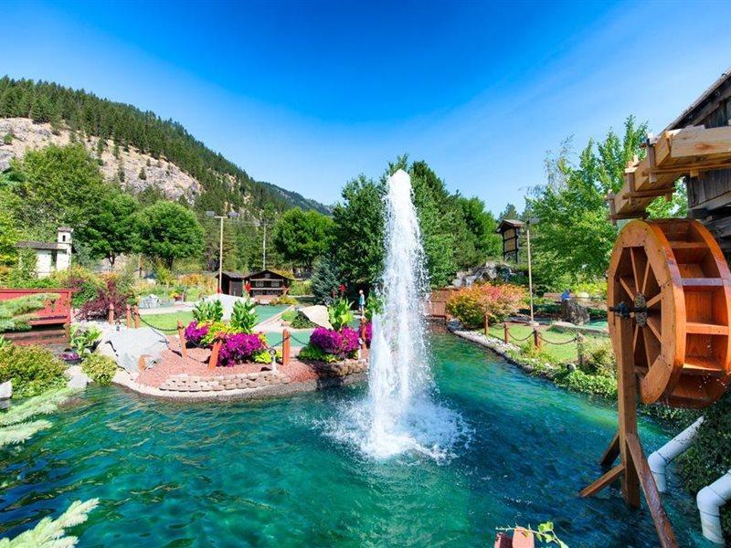 Icicle Village Resort