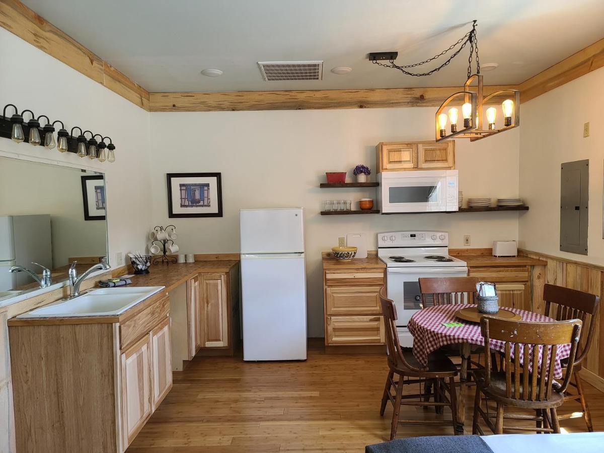 Mrs. Anderson's 2* Leavenworth