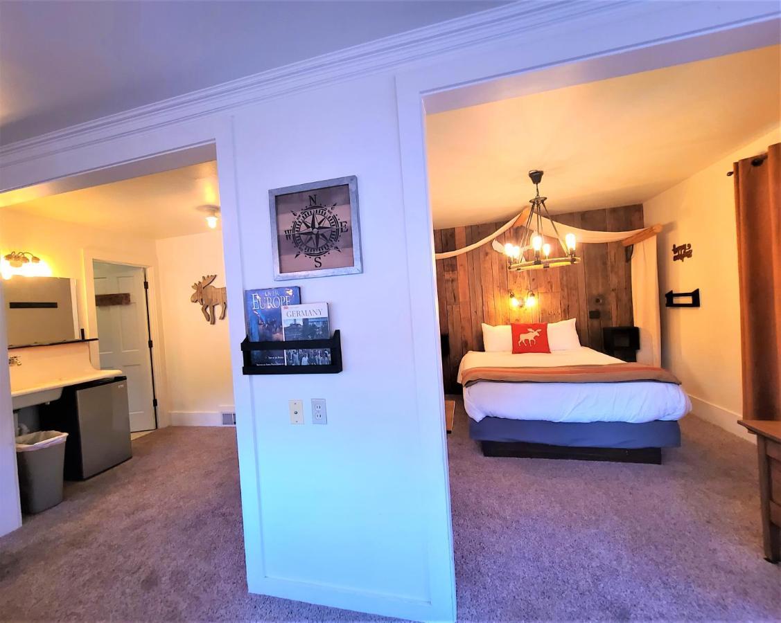 Mrs. Anderson's Hotel 2*