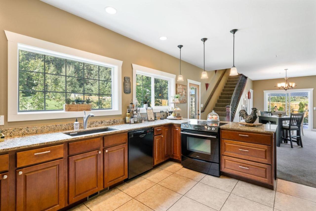 Granite Hills 4*