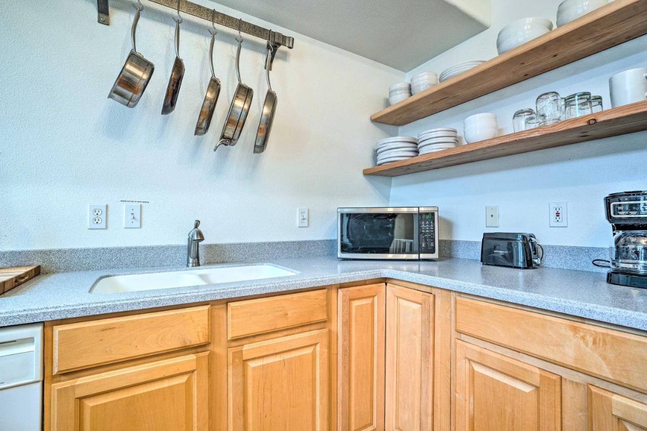 Holiday home Vacation Near Downtown!