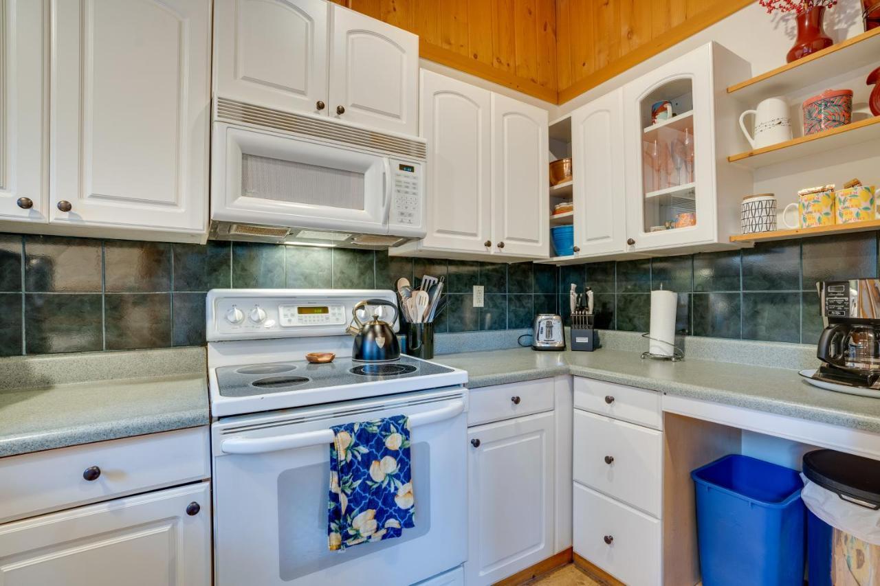 Holiday home With Private Hot Tub! Leavenworth