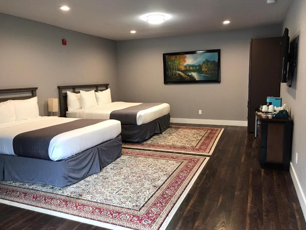 Blue Elk Inn