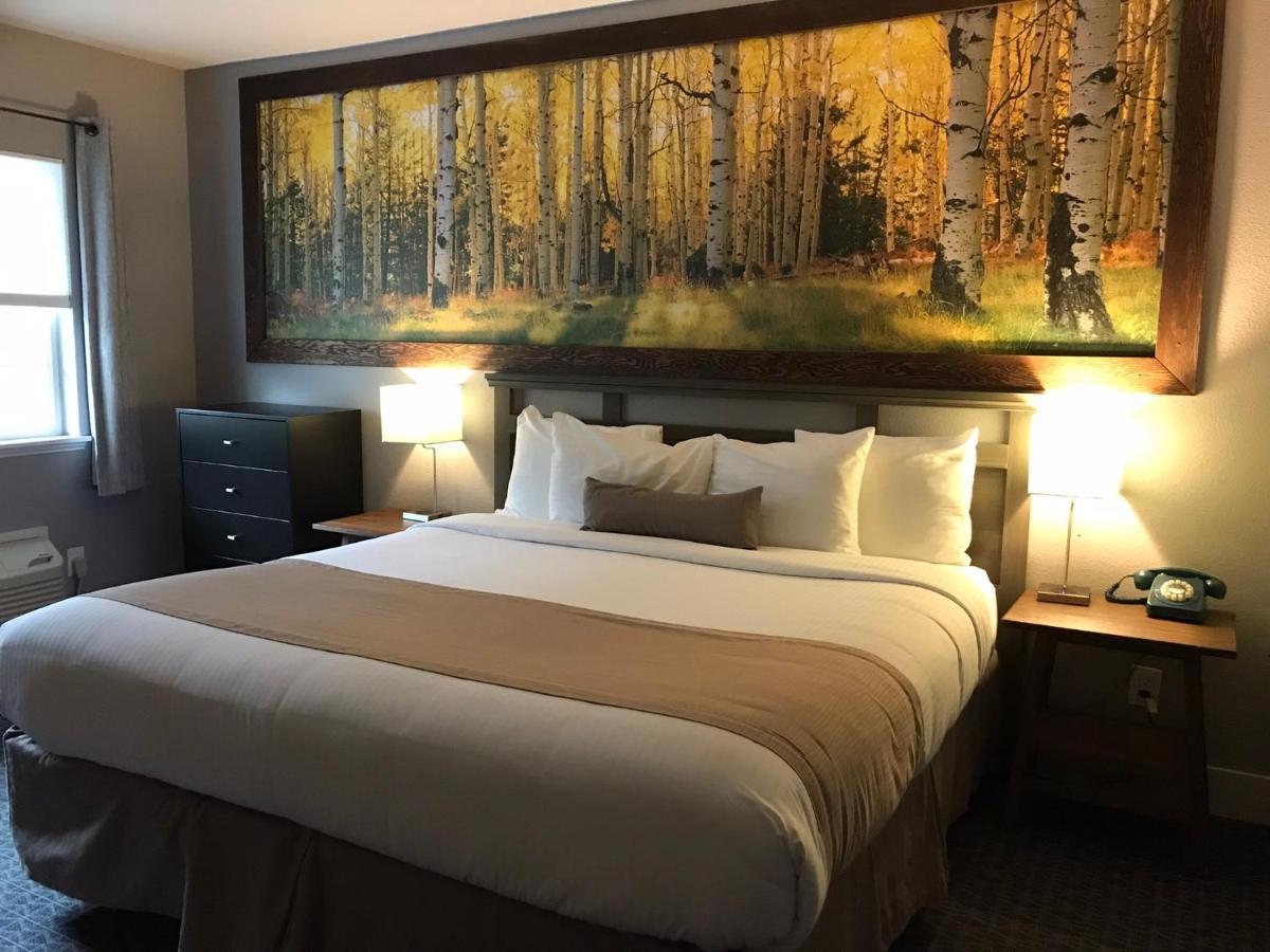 Blue Elk Inn 3*