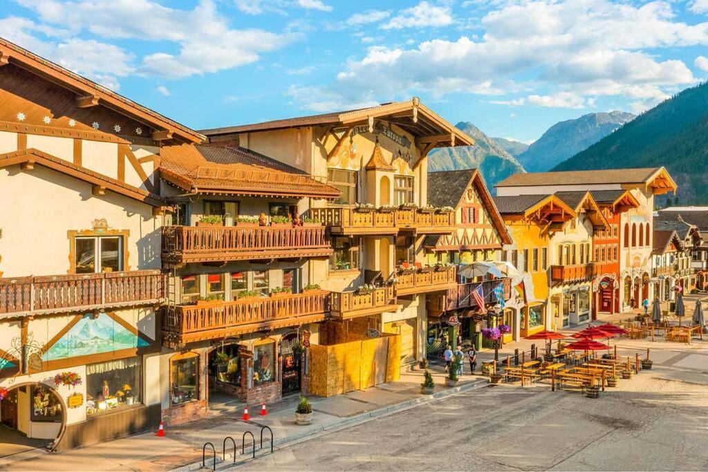 Snowstorm At Icicle Village With Pool And Hot Tub * Leavenworth