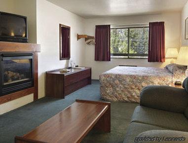 Hotel Howard Johnson By Wyndham 2*