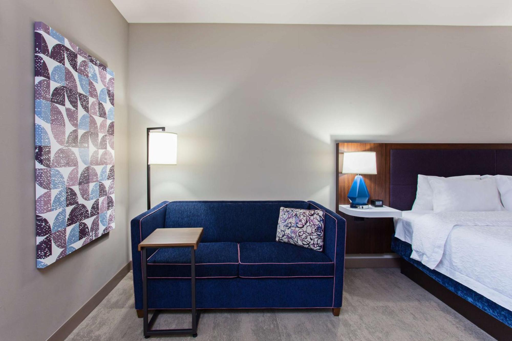 Hotel Hampton &