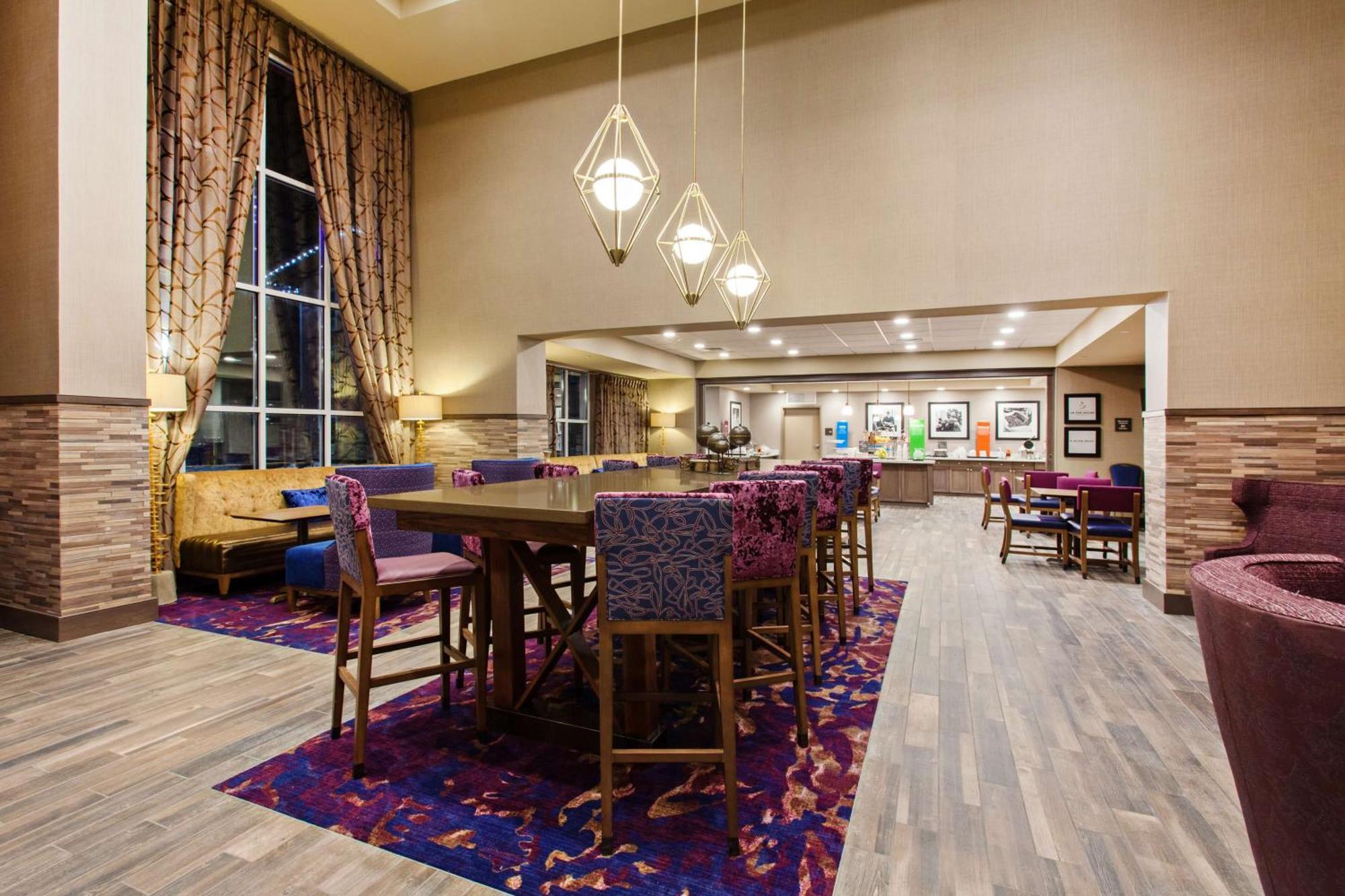 Hotel Hampton & 3*