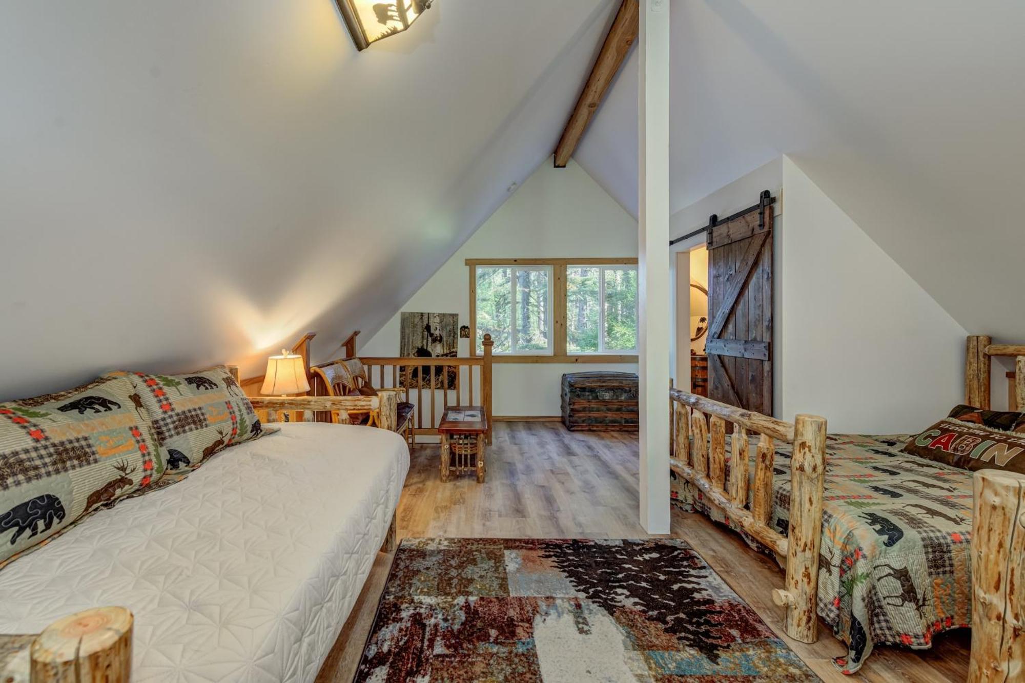 Serene Waterfront With Sauna & Access