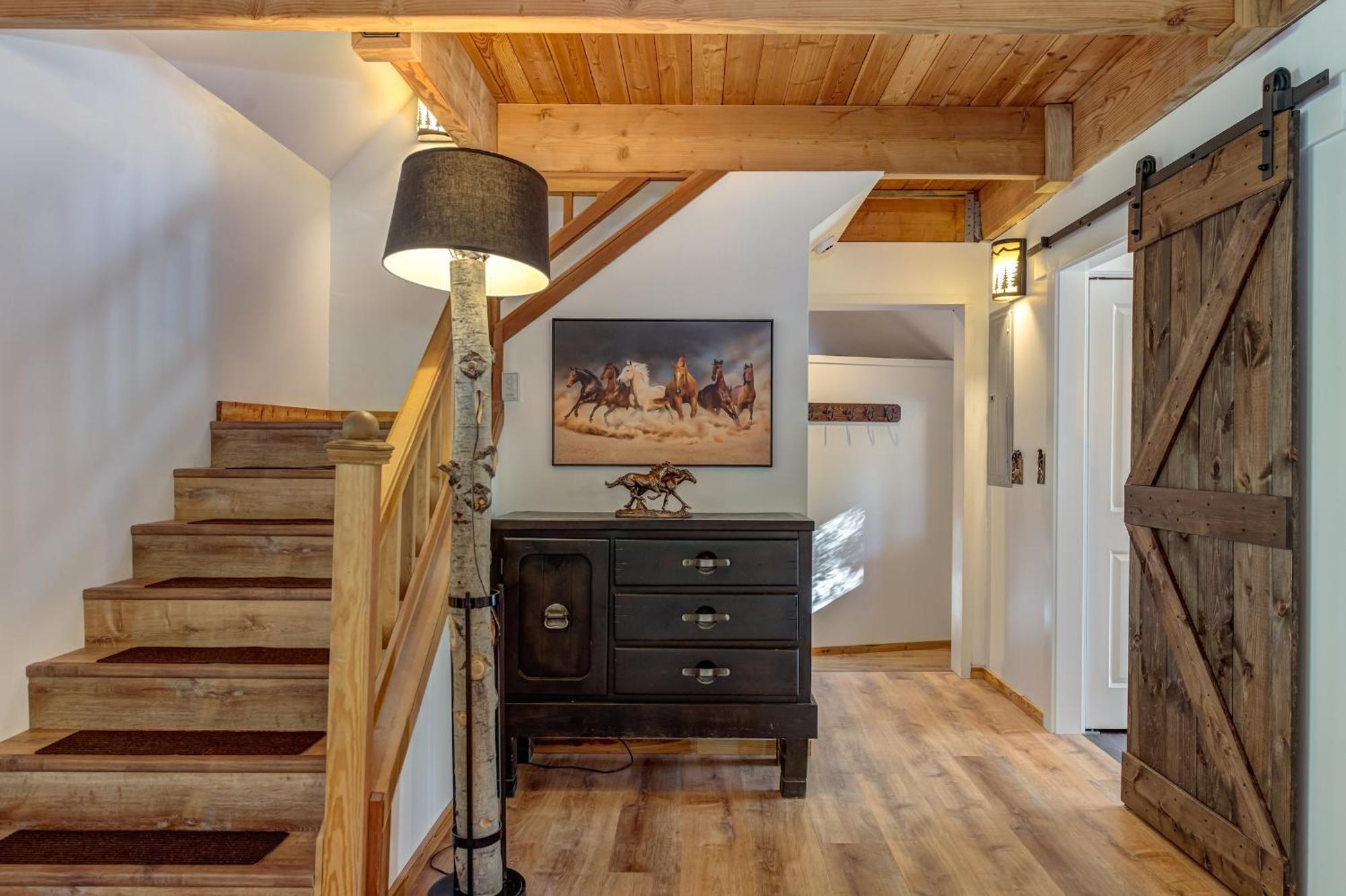 Serene Waterfront With Sauna & Access Holiday home