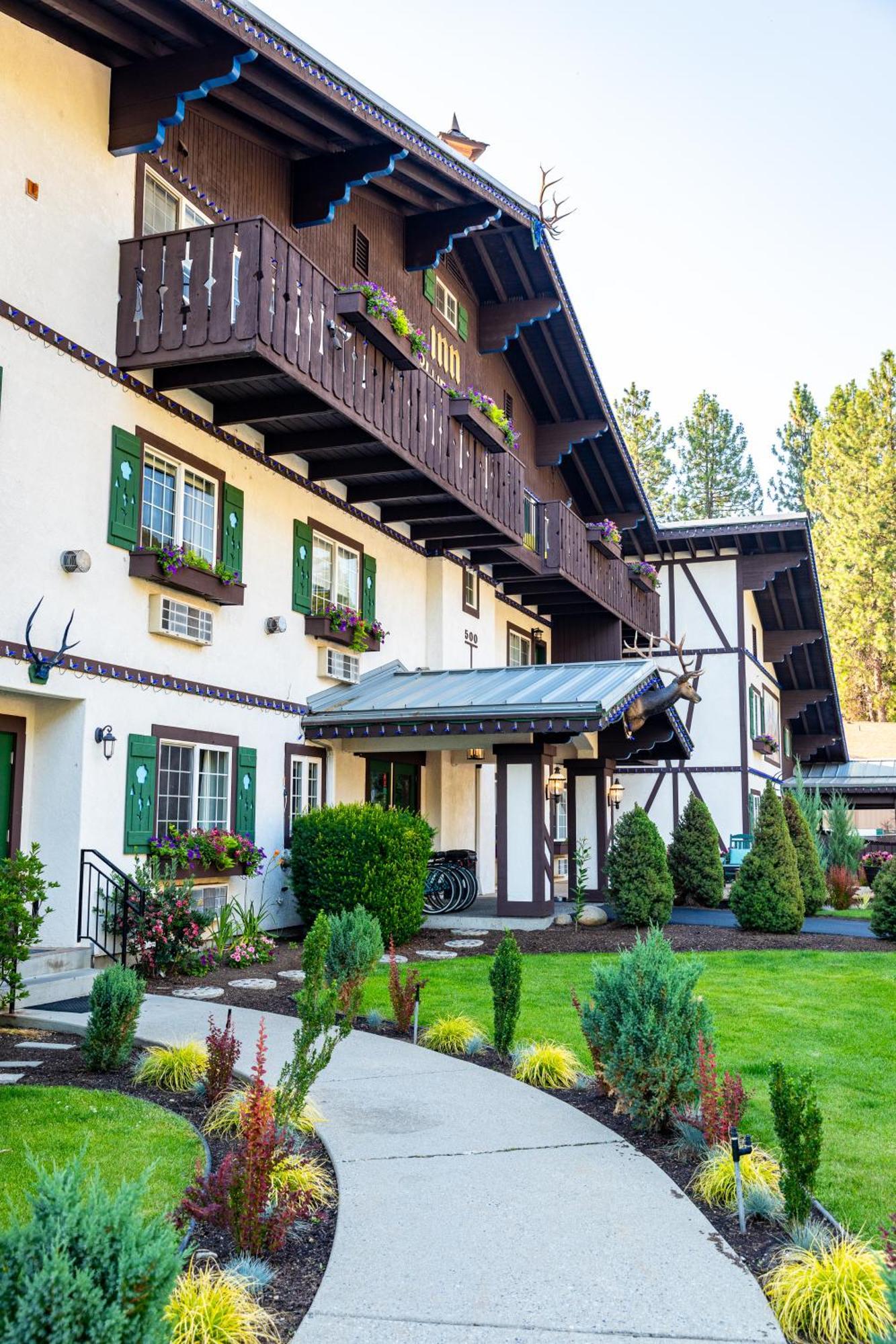 Blue Elk 3* Leavenworth