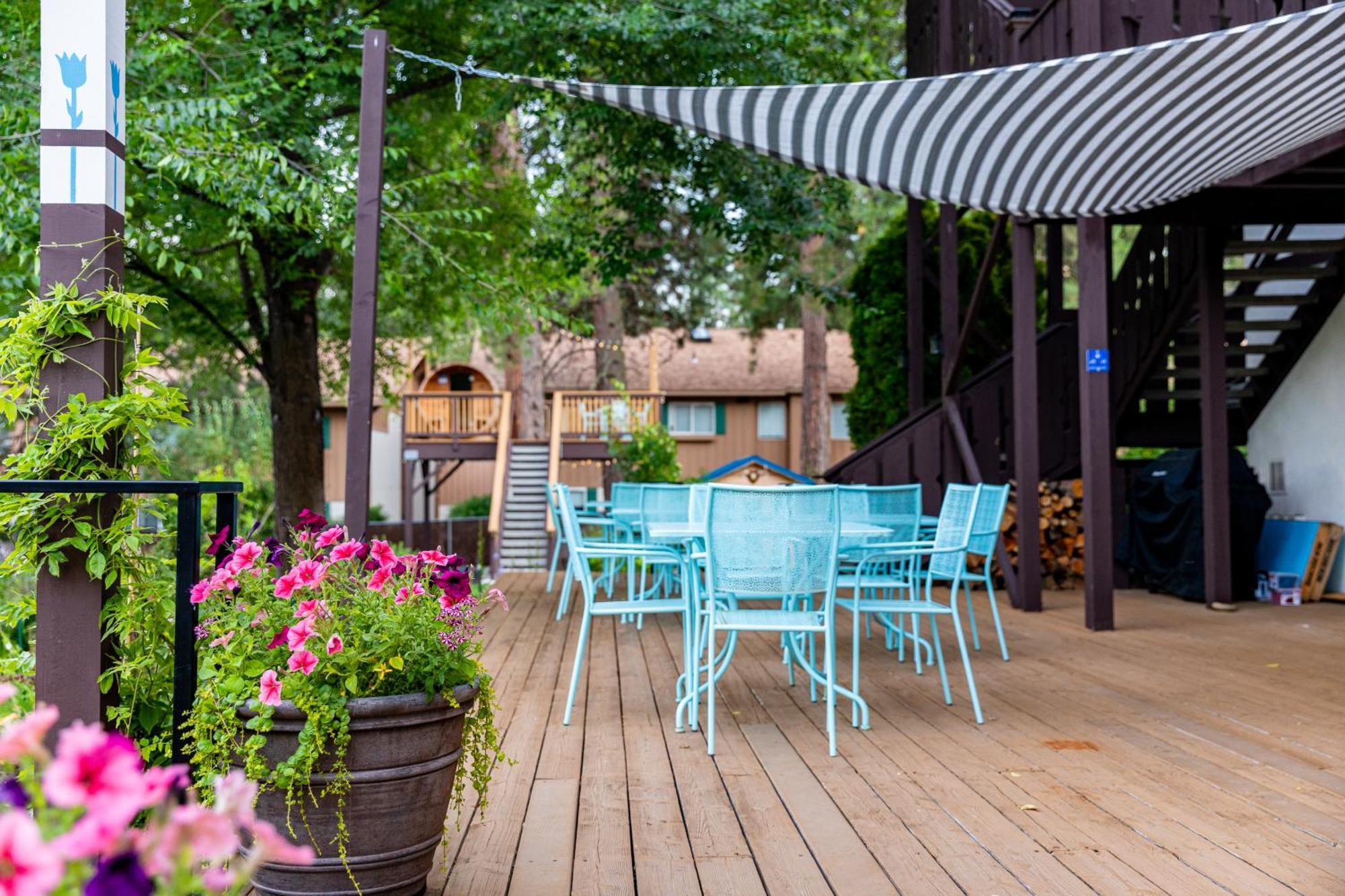 Blue Elk Inn 3*