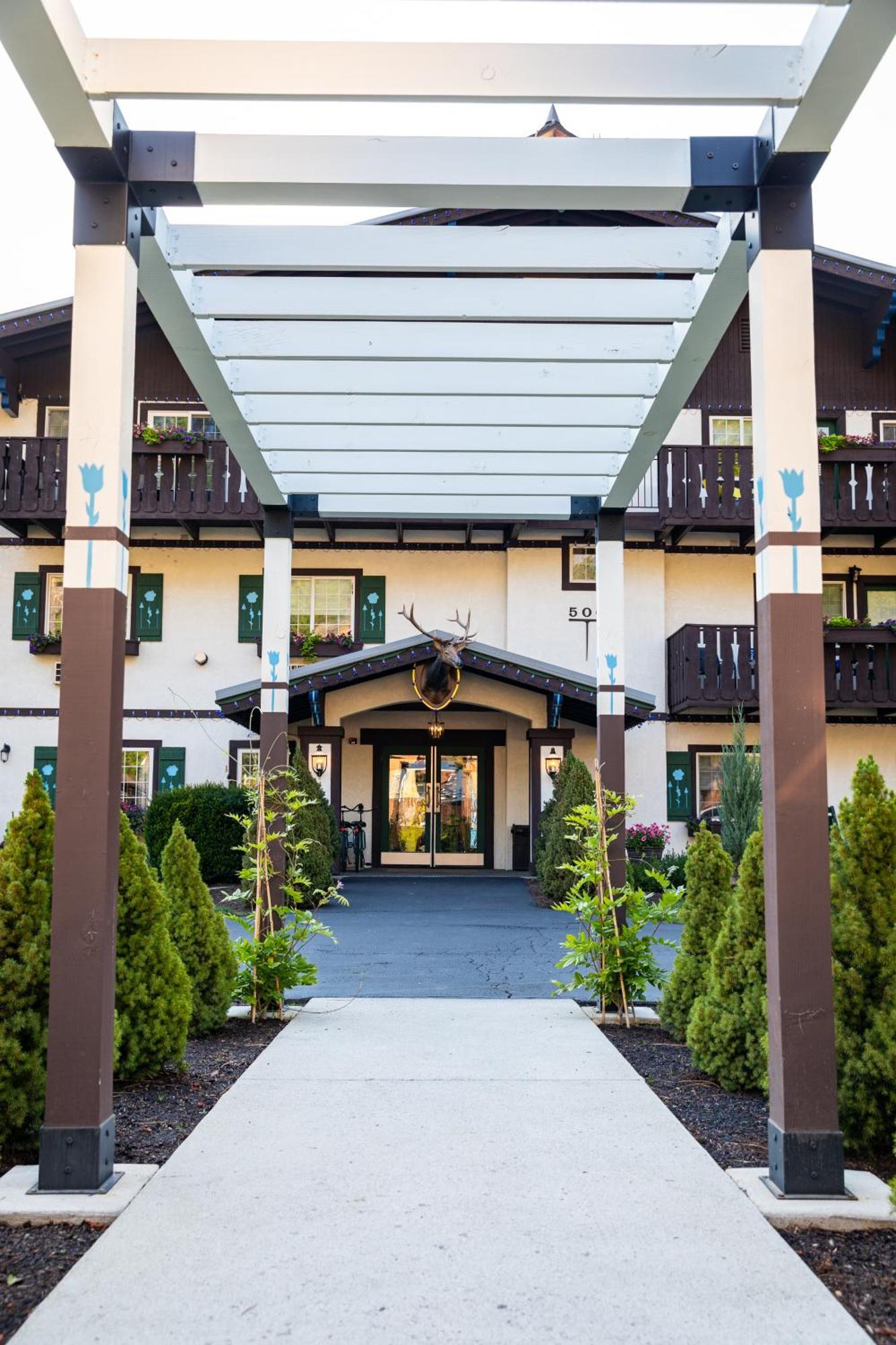 Blue Elk 3* Leavenworth