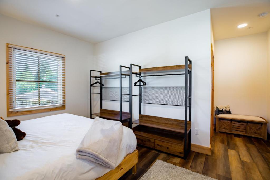 Enchantment - 5 Min Walk To Downtown *