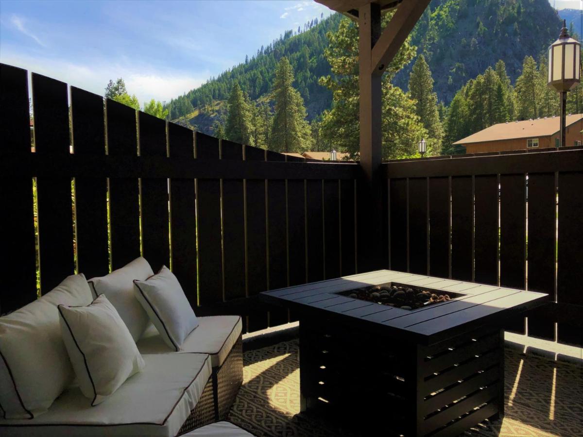 Inn Blue Elk